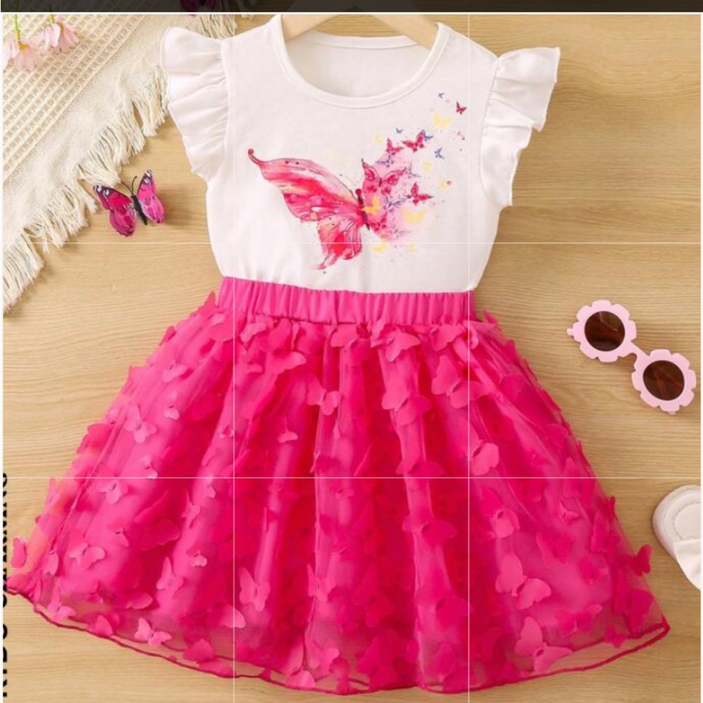 SHEIN Girls Butterfly Print Ruffle Trim Tee & Appliques Mesh Skirt